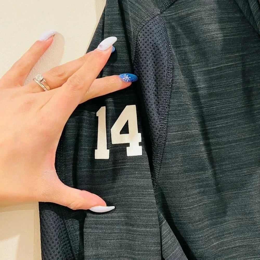 🔥Adidas Celtics sweatshirt 🔥 - Picture 9 of 9